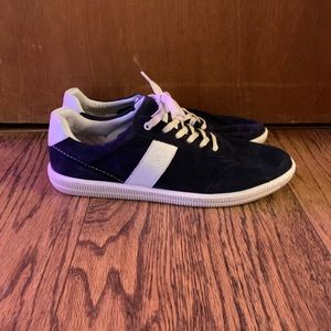 Modern Fiction Metaphor Sneakers